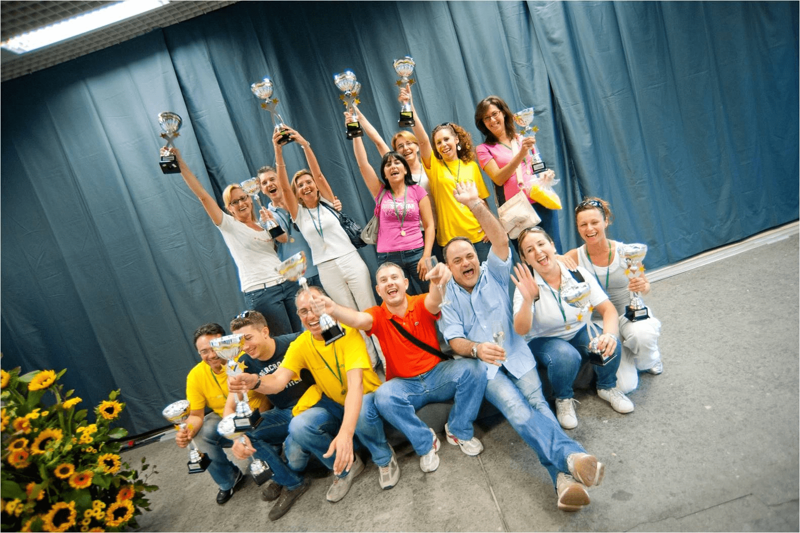 Come CONCLUDERE un team building? Con un finale CORALE EMOZIONANTE